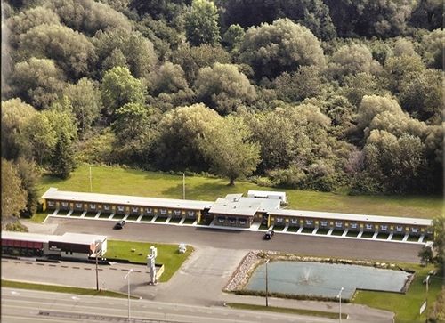 Motel Spring Chateau Richer Exterior photo